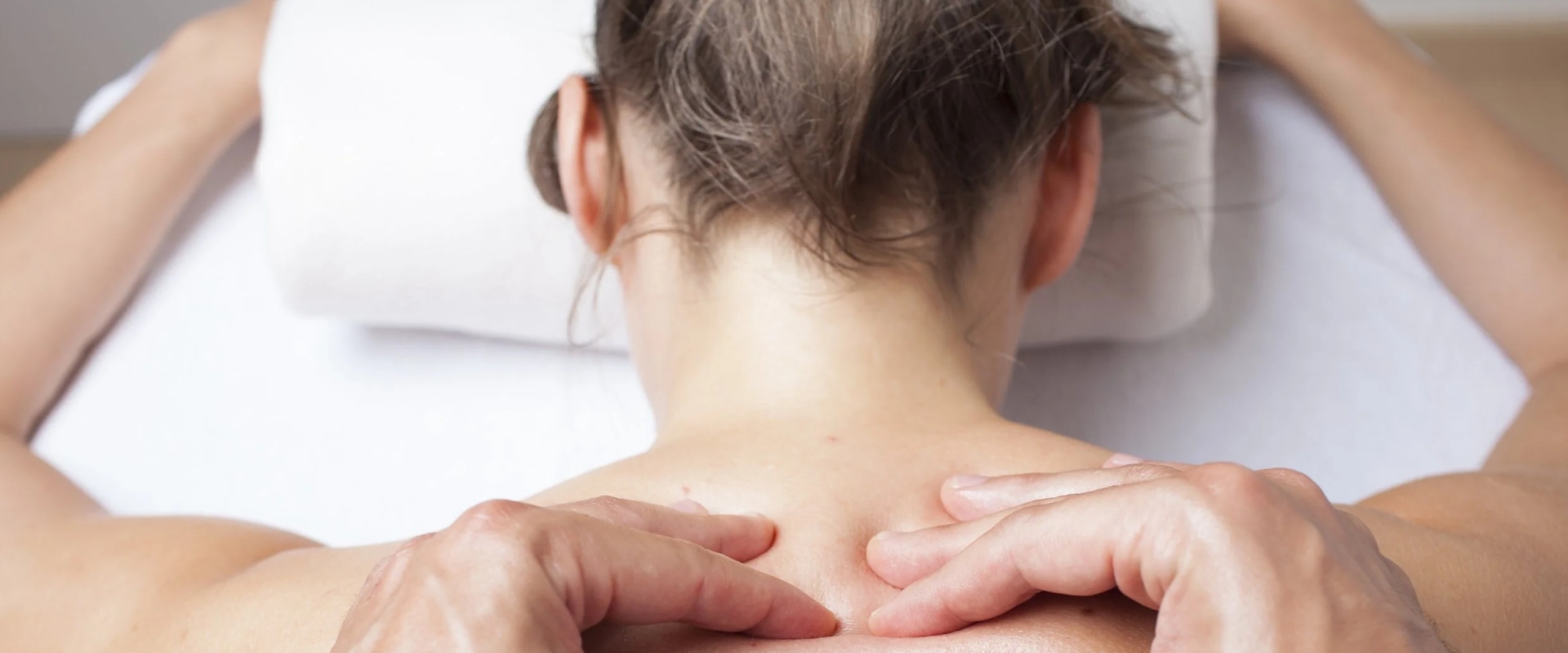 How Bowen Therapy Encourages Natural Healing Responses